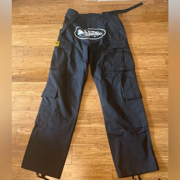 パンツ Corteiz Guerrillaz* Cargo Pants Navy Corteiz Guerillaz* Cargo Pants Navy (CORT-COGCPN-NAVY